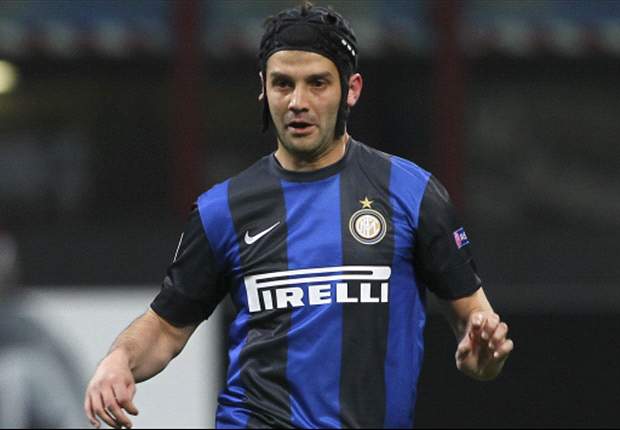 Cristian Chivu ingin hormati kontraknya di Inter
