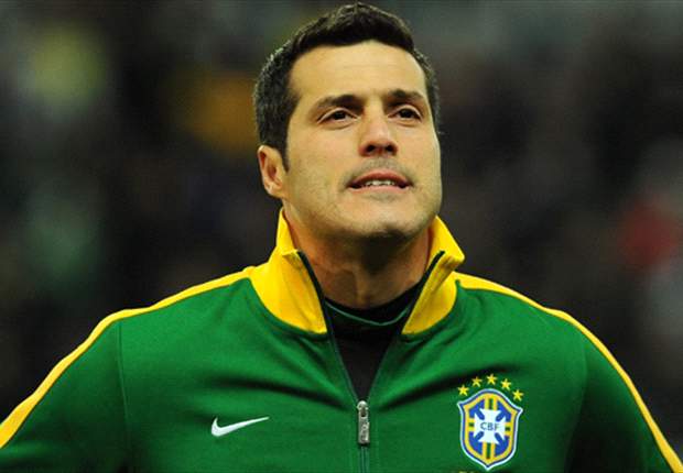 Roma move for Arsenal target Julio Cesar as Wallace loan swoop stalls