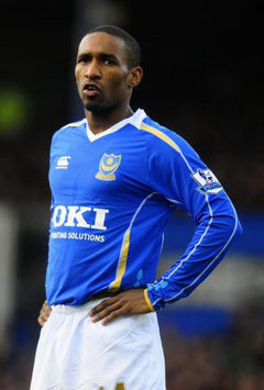İngiltere: Jermain Defoe (Portsmouth)