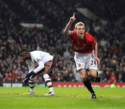 FA Cup: Darren Fletcher - William Gallas, Manchester United - Arsenal (PA)