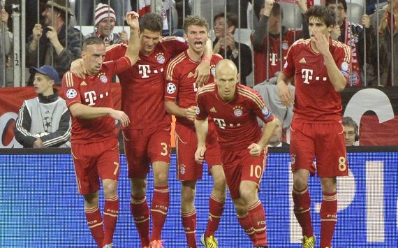 Schweinsteiger, Lahm, Pique & the stars one yellow card away from missing the Champions League final