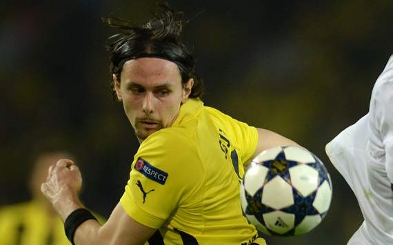 Subotic: Lewandowski should stay at Dortmund