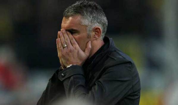 Schalke Trainer Mirko Slomka fassungslos (firo)