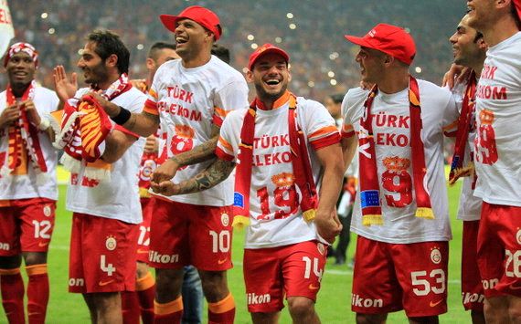 Sneijder: "Ik zie mijzelf oud worden hier"