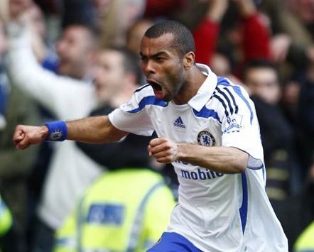 EPL: Ashley Cole, West Ham United - Chelsea (PA)