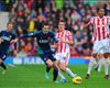 Sunderland empata mesmo com 10