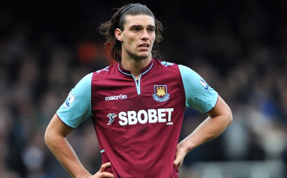 Rodgers coy on Carroll's future at Liverpool