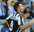 Lichsteiner e Vucinic: la Juve in vetrina