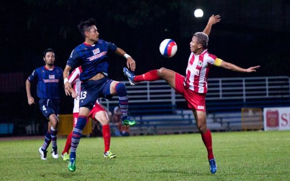 Jaguars complete double over Warriors
