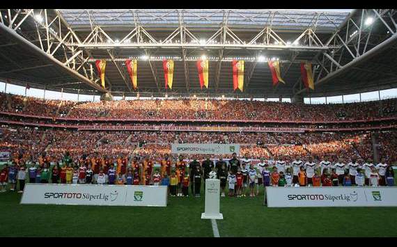 Galatasaray'dan Fenerbahçe formasına veto