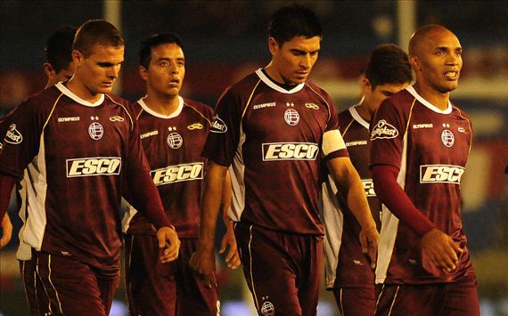 Lanús dejó pasar otra chance