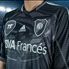 La camiseta, sin banda, tendrá al Monumental de fondo y un escudo que destaca el aniversario.