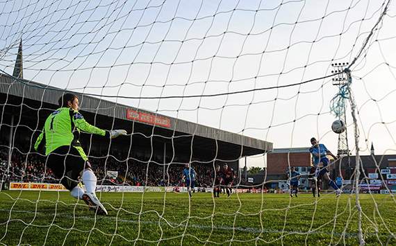 Saints beat Bohs to go top