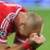 Sir Alex presents Robben with award