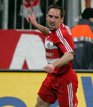 Wer sonst außer Ribery hätte auch die Bayern erlösen sollen (firo)