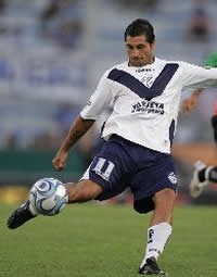 Gustavo Balvorin - Velez - nomain