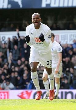 EPL: Darren Bent, Tottenham Hotspur - Portsmouth (PA)