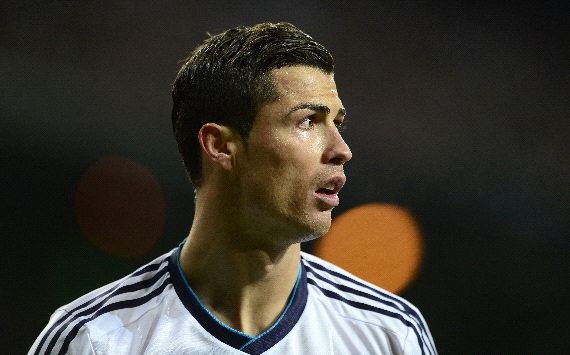 Cristiano Ronaldo, harus puas jadi runner-up di 2012.