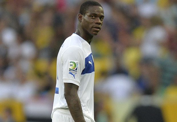 Balotelli will not end like Adriano, says Julio Cesar