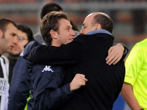 Antonio Cassano e Giuseppe Marotta si abbracciano dopo Sampdoria-Siena (Foto Grazia Neri)