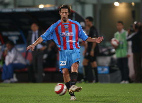 Il difensore del Catania Christian Terlizzi in azione (Foto Grazia Neri)