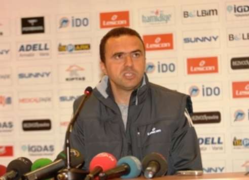 Turkey: Arif Erdem (Istanbul Buyuksehir Belediyespor) (ibbspor.com)