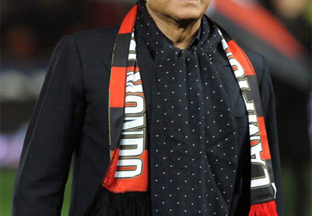 Milan Chief Silvio Berlusconi Hopeful That David Beckham Will Stay On