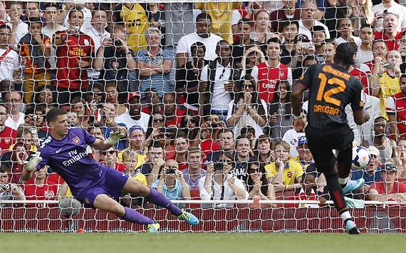 pre-season friendly - Arsenal vs Galatasaray, Didier Drogba and Wojciech Szczesny
