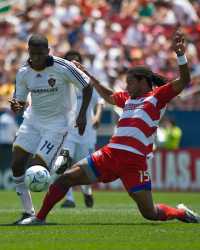 MLS: Edson Buddle (Los Angeles), Adrian Serioux (Dallas), FC Dallas v Los Angeles Galaxy, May 2008 (ISI)