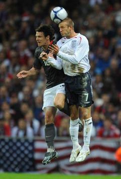 Friendly: David Beckham - Heath Pearce, England - USA (PA) 