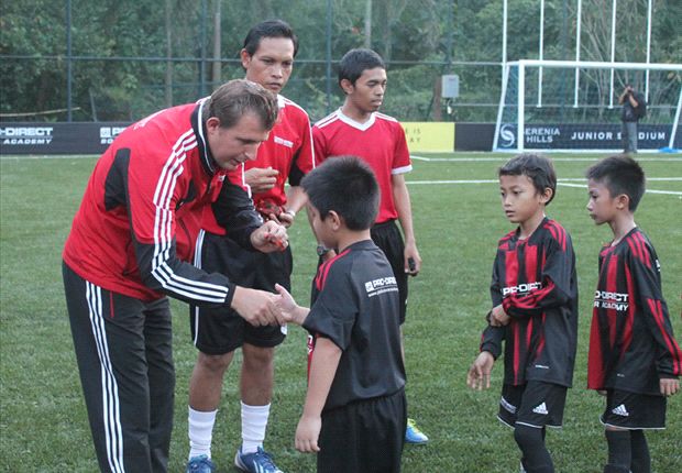 Jalur internasional Pro-Direct Soccer Academy membuka peluang anak-anak ke Inggris
