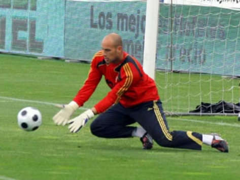 Pepe Reina - Spain