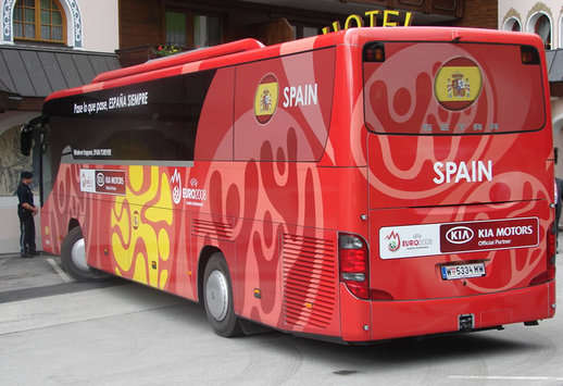 Spain Bus (Goal.com)
