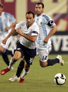 Javier Mascherano-Landon Donovan - USA-Argentina (Mexsport)