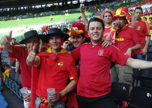 Spain Supporters (Goal.com)