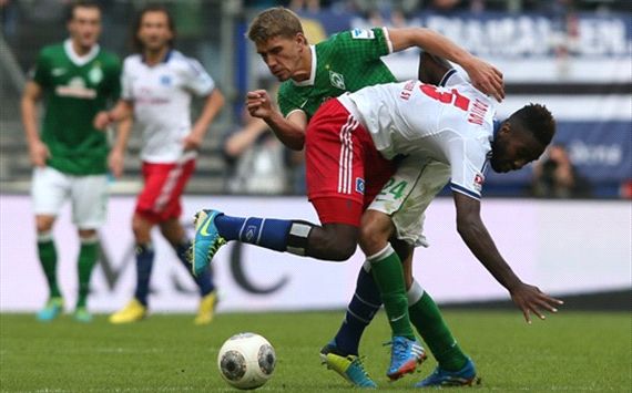 Johan Djourou Nils Petersen Hamburger SV v Werder Bremen - Bundesliga