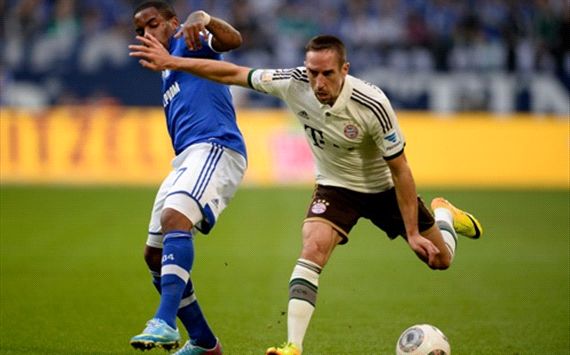 Jefferson Farfan Franck Ribery FC Schalke 04 v FC Bayern Muenchen - Bundesliga