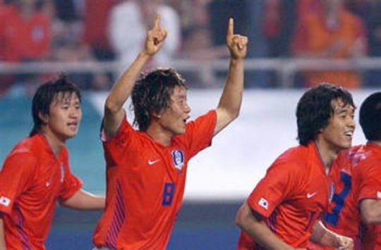 kim du hyen park ju young lee ho of Korea(AFP)
