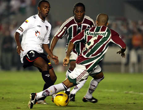 Luis Bolaños - Arouca - Junior Cesar Liga LDU-Fluminense (Mexsport)