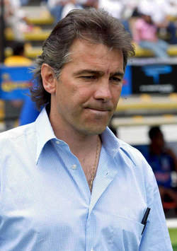 Carlos De los Cobos- El Salvador (Mexsport)