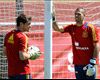 IKER CASILLAS VICTOR VALDES SPAIN