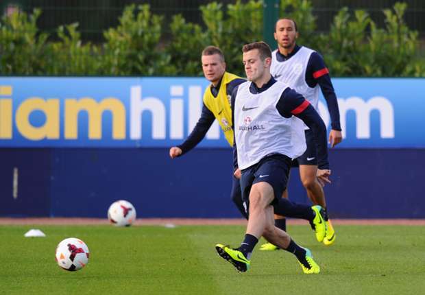 Hodgson confident Wilshere will bounce back