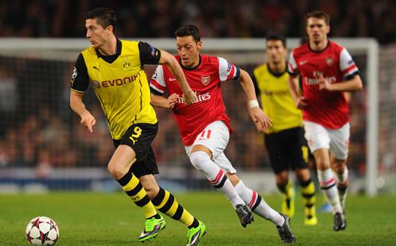 Robert Lewandowski Mesut Ozil Arsenal Borussia Dortmund UEFA Champions League 22102013