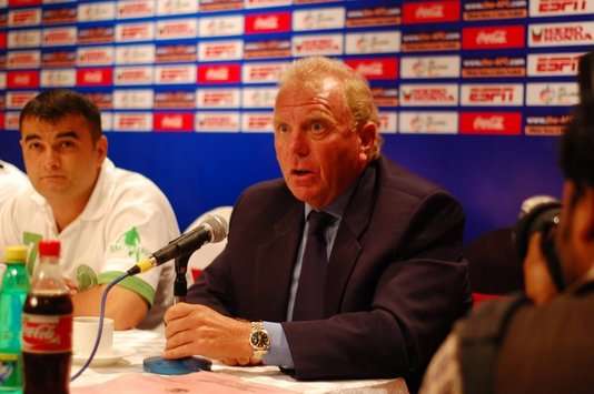 Bob Houghton coach India (Goal.com)