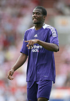 İngiltere: Sebastien Bassong (Newcastle United) (PA)
