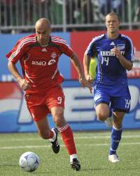 MLS: Danny Dichio (TFC), Jack Jewsbury (KC), Toronto FC v. Kansas City Wizards, Jun 2008 (ISI)