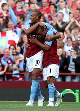 EPL: Gabriel Agbonlahor and John Carew, Aston Villa - Manchester City (PA)