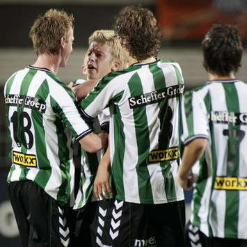 FC Zwolle celebrates a goal (Foto PROSHOTS)