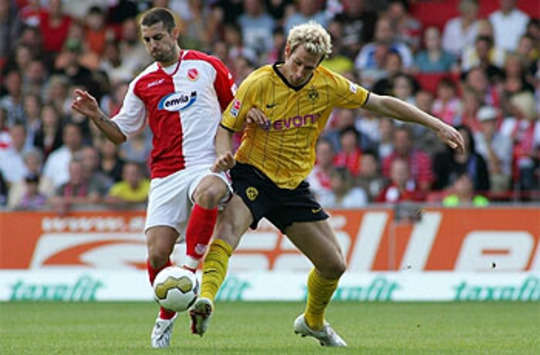 Bundesliga: FC Energie Cottbus - Borussia Dortmund, Dimitar Rangelov und Florian Kringe (firo)