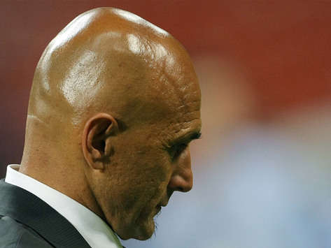 Una curiosa istantanea dell'allenatore della Roma Luciano Spalletti (Foto Grazia Neri)